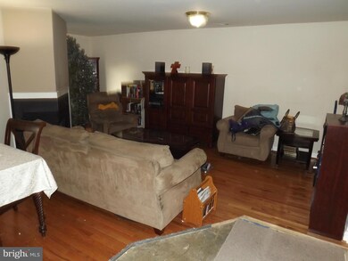 2215 Lowells Glen Rd unit D, Parkville, MD 21234 - photo 4