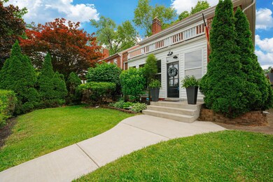 3-web-or-mls-1665 Franklin Park S 003