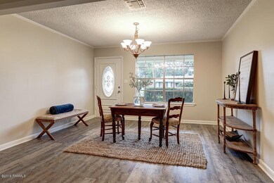 Dining & Entry