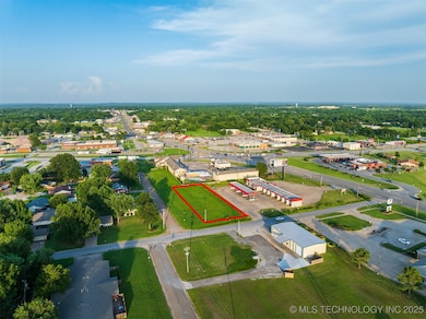 1 Ash Ave, Wagoner, OK 74467 - photo 2