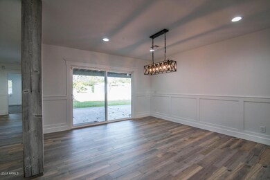Dining to Back Patio