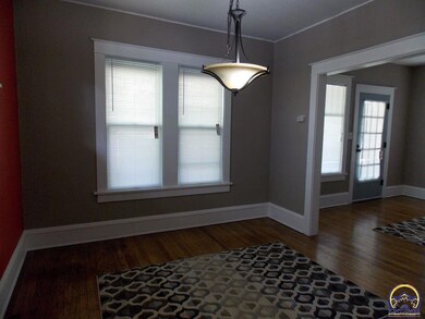 233 SW Elmwood Ave, Topeka, KS 66606 - photo 3