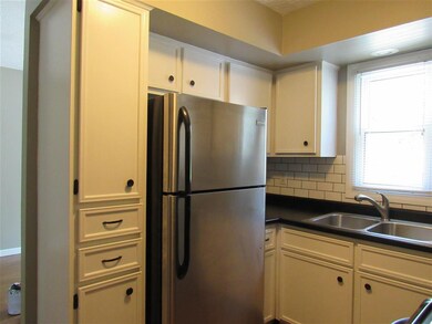 2528 E 50th St, Davenport, IA 52807 - photo 6