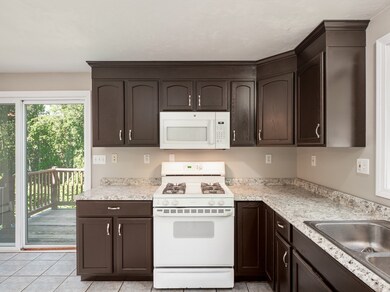 90 Loxwood St, Worcester, MA 01604 - photo 3