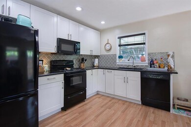 932 Andrews Rd_008