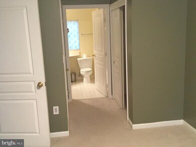 Savoy Park unit 213, Falls Church, VA 22041 - photo 4