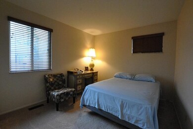 1405 Tam o Shanter Ln, Kokomo, IN 46902 - photo 3