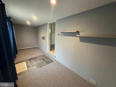 923 E Pleasant Ave unit 1ST FLOOR, Glenside, PA 19038 - photo 2