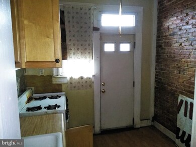 212 S Payson St, Baltimore, MD 21223 - photo 4