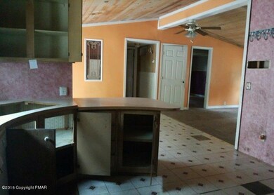 136 Winter Hill Rd unit AKA 2224 Winter Hill, Effort, PA 18330 - photo 2