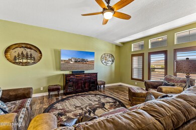 2318 E Hoctor Rd Williams-35