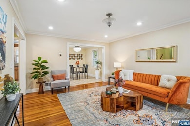 8 Hall Rd, Paramus, NJ 07652 - photo 7