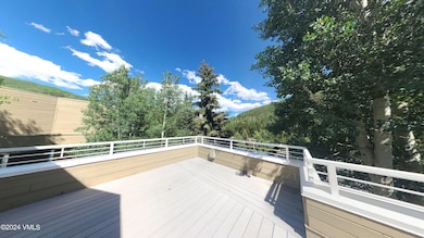 ROOFTOP DECK