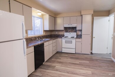 1209 Holly St, Nampa, ID 83686 - photo 3