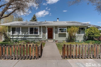 70 Suzanne Way, Sparks, NV 89431 - photo 2