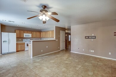 25559 W Burgess Ln-11