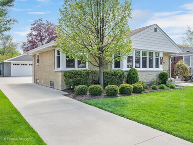 428 E Webster Ave, Elmhurst, IL 60126 - photo 2