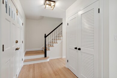 3718 Maple Leaf Dr, Glenview, IL 60026 - photo 3