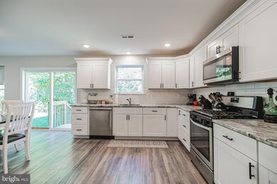 395 Franklin St, Clayton, NJ 08312 - photo 6