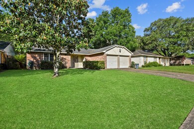 16426 Forest Bend Ave, Friendswood, TX 77546 - photo 2