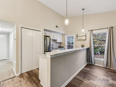 430 Queens Rd unit 732, Charlotte, NC 28207 - photo 6