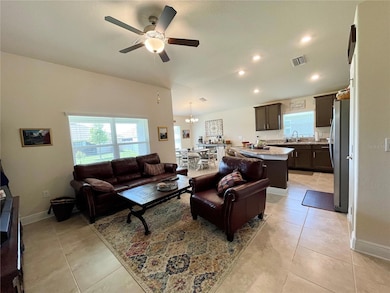 14526 Scottburgh Glen Dr, Wimauma, FL 33598 - photo 5