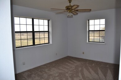 12362 Twin Lakes Ln, San Angelo, TX 76904 - photo 5
