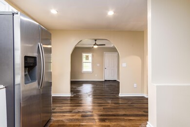 816 King Springs Rd, Johnson City, TN 37601 - photo 4