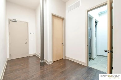 1314 O St unit 206, Lincoln, NE 68508 - photo 5