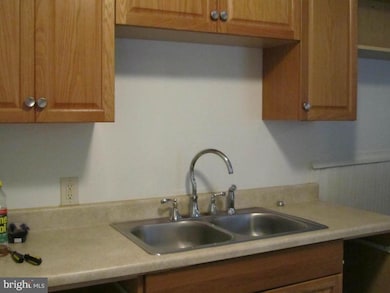 438 Lafayette St, Lancaster, PA 17603 - photo 5