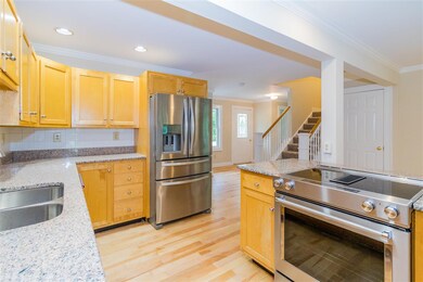 22 Mastin Dr, Newmarket, NH 03857 - photo 5
