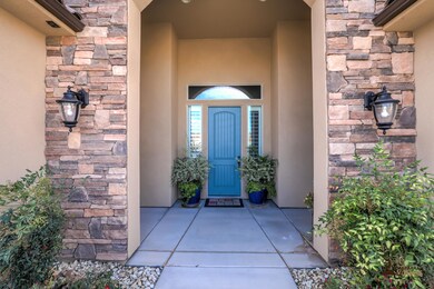 7 Front Exterior View 6