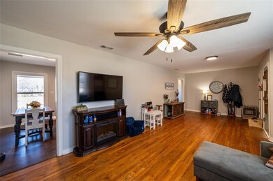 1705 E Peyton St, Sherman, TX 75090 - photo 7