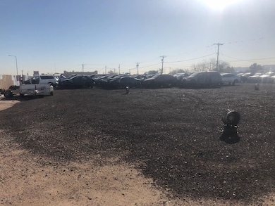 Lot Pic 4