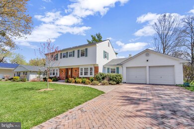 13160 Madonna Ln, Fairfax, VA 22033 - photo 2