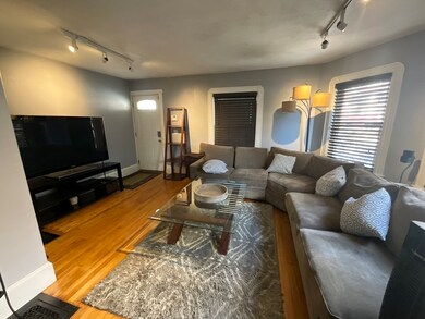 30 Richardson Ave unit 1, Wakefield, MA 01880 - photo 2