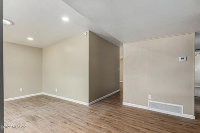 2057 W Wetmore Rd, Tucson, AZ 85705 - photo 7