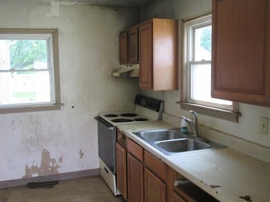 55218 Pear Rd, South Bend, IN 46628 - photo 2