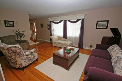 5545 Rockport Rd, Columbus, OH 43235 - photo 4