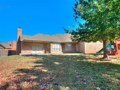 2824 Sterling Dr, Edmond, OK 73012 - photo 7