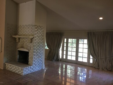 22157 Mulholland Dr, Woodland Hills, CA 91364 - photo 7