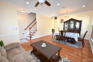 377 Morning Glory Dr, Monroe Township, NJ 08831 - photo 5