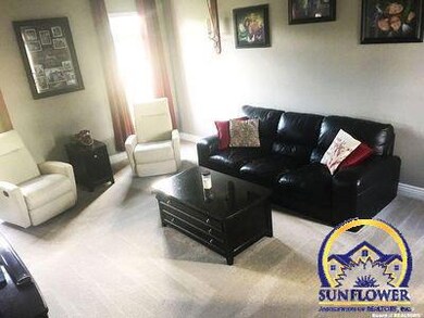 804 SE 44th St, Topeka, KS 66609 - photo 3