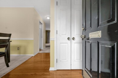 5339 Yorkshire Village Ln unit C28, Columbus, OH 43232 - photo 2