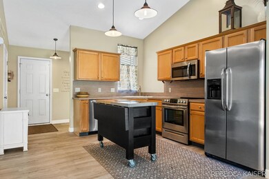 10-web-or-mls-7496 Crooked Creek Dr SW B