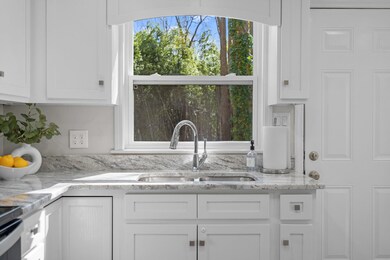 503 W 10th St, Siler City, NC 27344 - photo 6