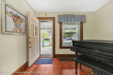 06-637 N Francis Ave-Windowstill Real Es