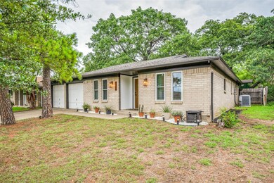 1911 Westwood Dr, Denton, TX 76205 - photo 3