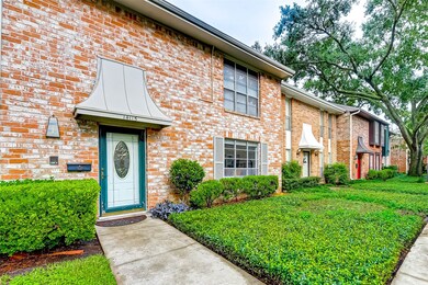 14115 Lost Meadow Ln, Houston, TX 77079 - photo 2