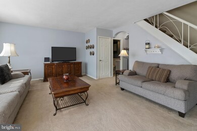 12024 Waldemire Dr, Philadelphia, PA 19154 - photo 3